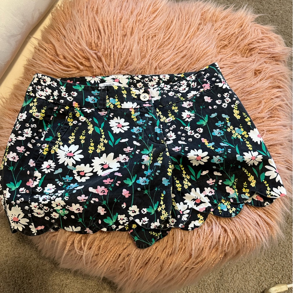 Floral Print Black Shorts